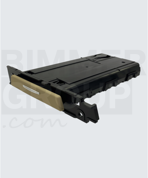 Keleivio pusės smėlio spalvos puodelio laikiklis BMW 3 serijai (E90/E91/E92/E93)