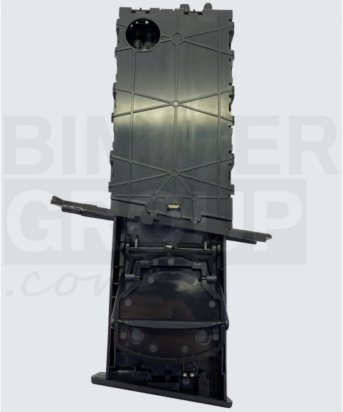 Keleivio pusės puodelio laikiklis BMW 3 serijai (E90/E91/E92/E93)