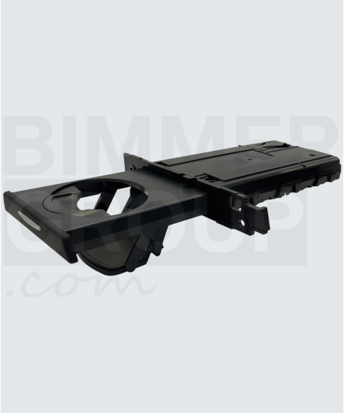 Keleivio pusės puodelio laikiklis BMW 3 serijai (E90/E91/E92/E93)